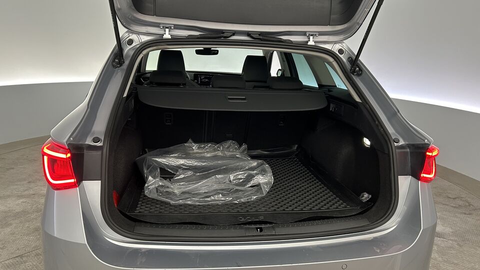 SEAT Leon Sportstourer vaihtoauto