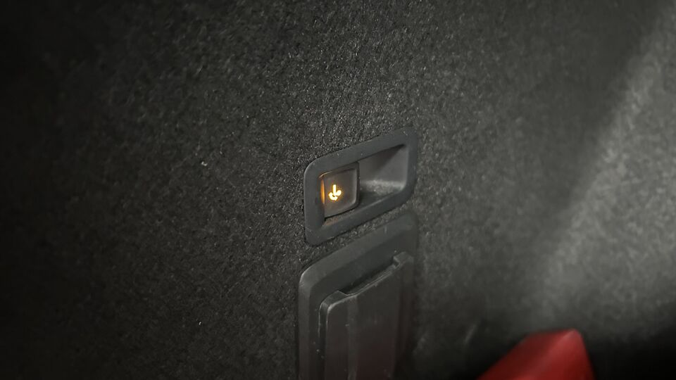 SEAT Leon Sportstourer vaihtoauto