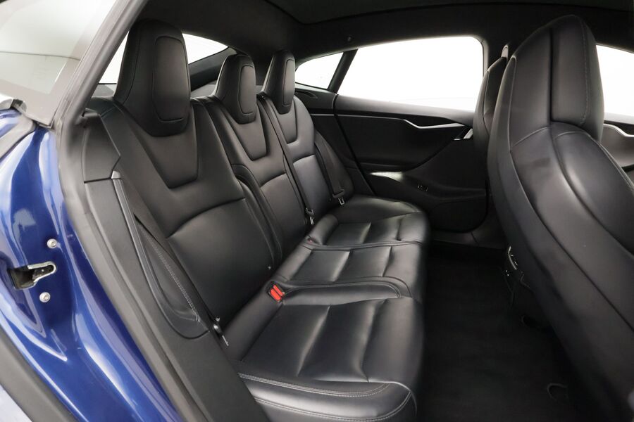 Tesla Model S vaihtoauto