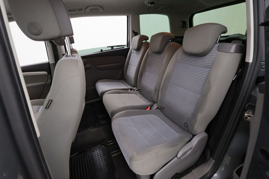 SEAT Alhambra vaihtoauto