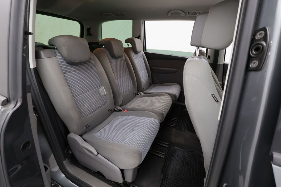 SEAT Alhambra vaihtoauto