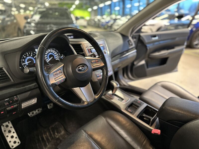 Subaru Legacy vaihtoauto