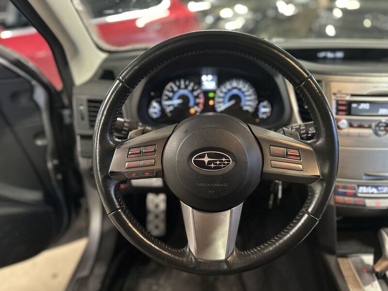 Subaru Legacy vaihtoauto