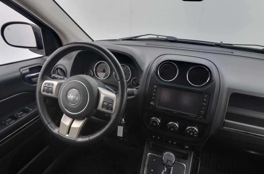 Jeep Compass vaihtoauto