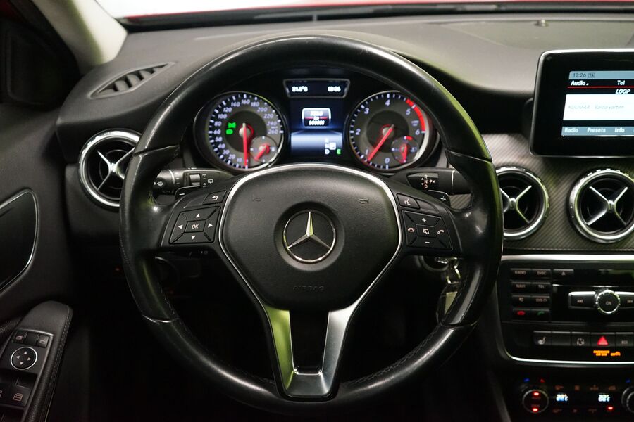 Mercedes-Benz GLA vaihtoauto