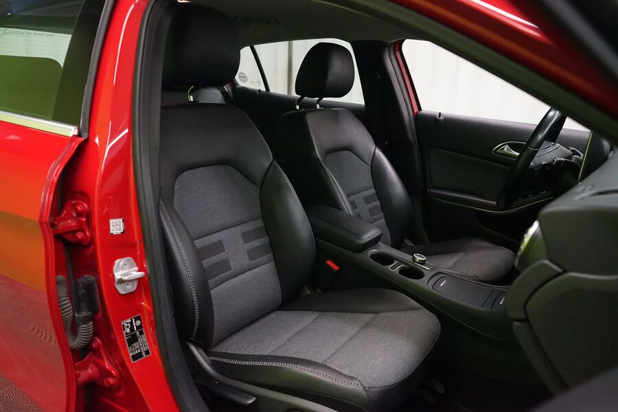Mercedes-Benz GLA vaihtoauto