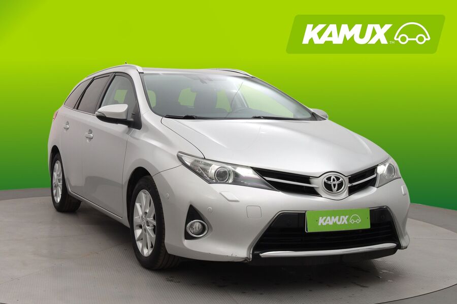 Toyota Auris vaihtoauto