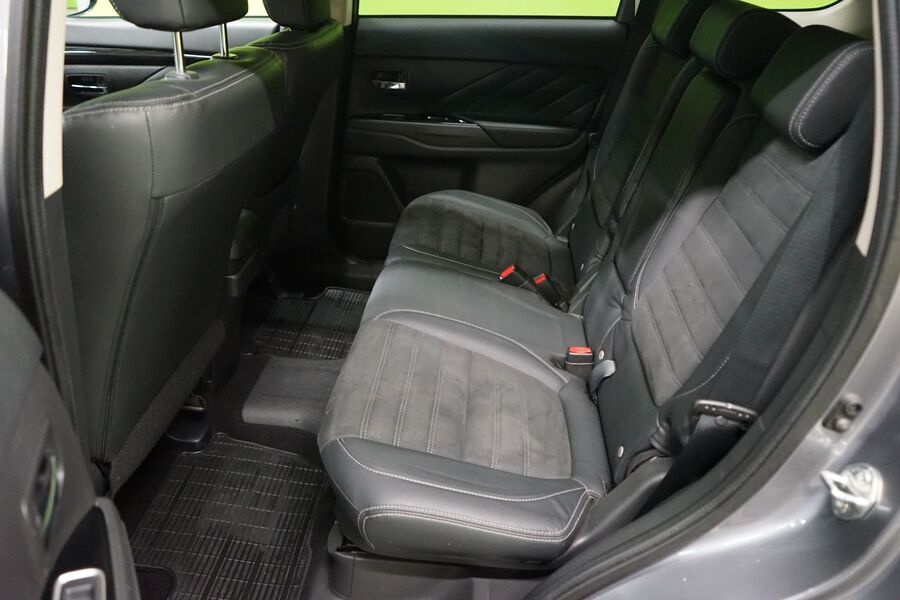 Mitsubishi Outlander PHEV vaihtoauto