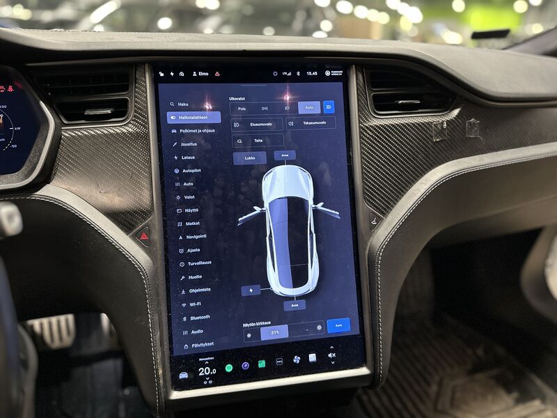 Tesla Model S vaihtoauto