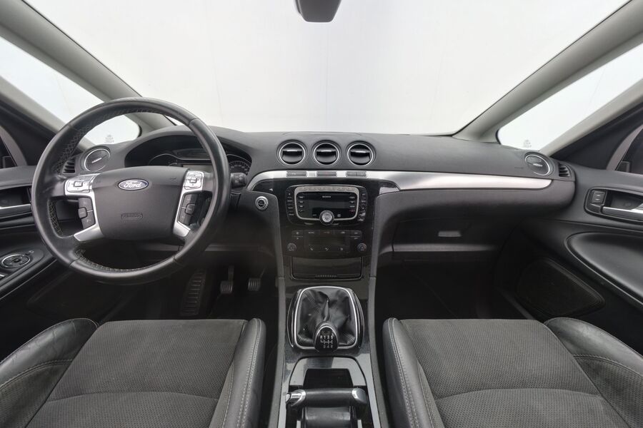 Ford S-MAX vaihtoauto