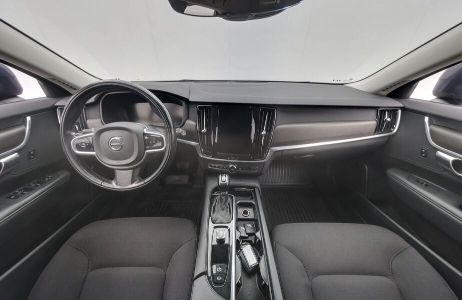 Volvo V90 Cross Country vaihtoauto