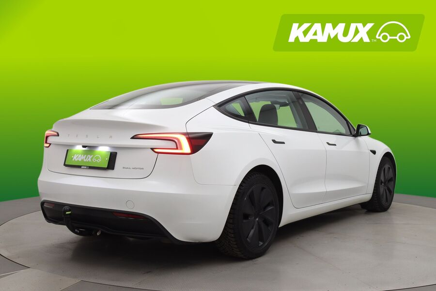 Tesla Model 3 vaihtoauto