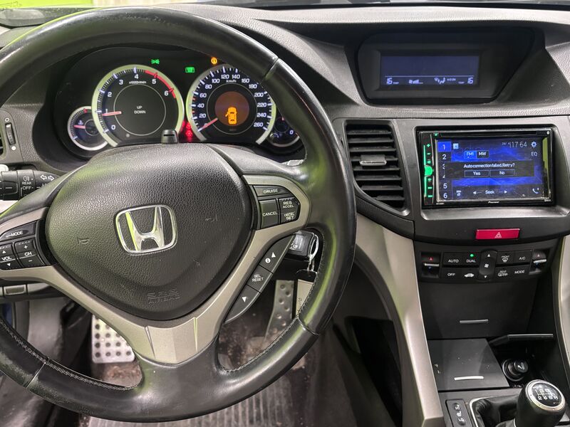 Honda Accord vaihtoauto