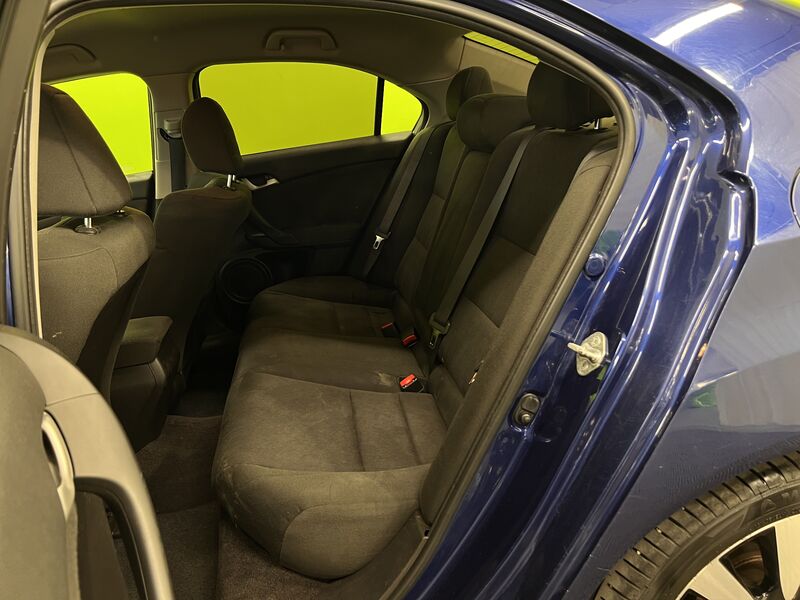 Honda Accord vaihtoauto