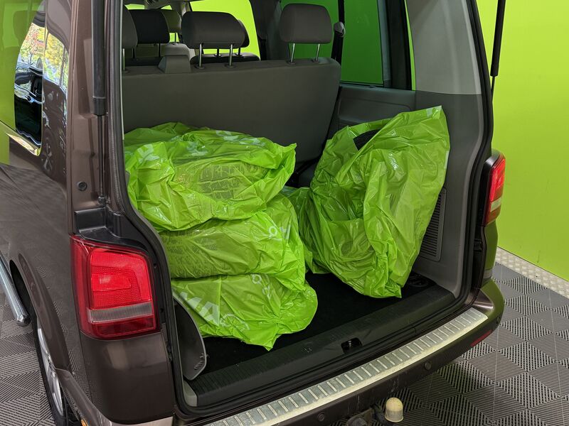 Volkswagen Caravelle vaihtoauto