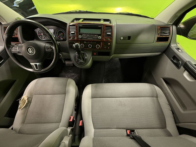 Volkswagen Caravelle vaihtoauto