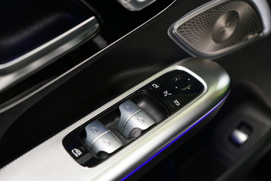 Mercedes-Benz EQE vaihtoauto