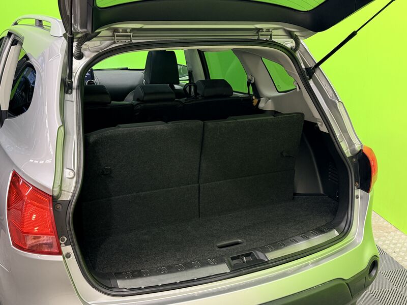 Nissan Qashqai+2 vaihtoauto