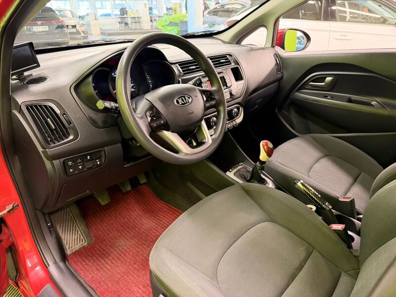 Kia Rio vaihtoauto