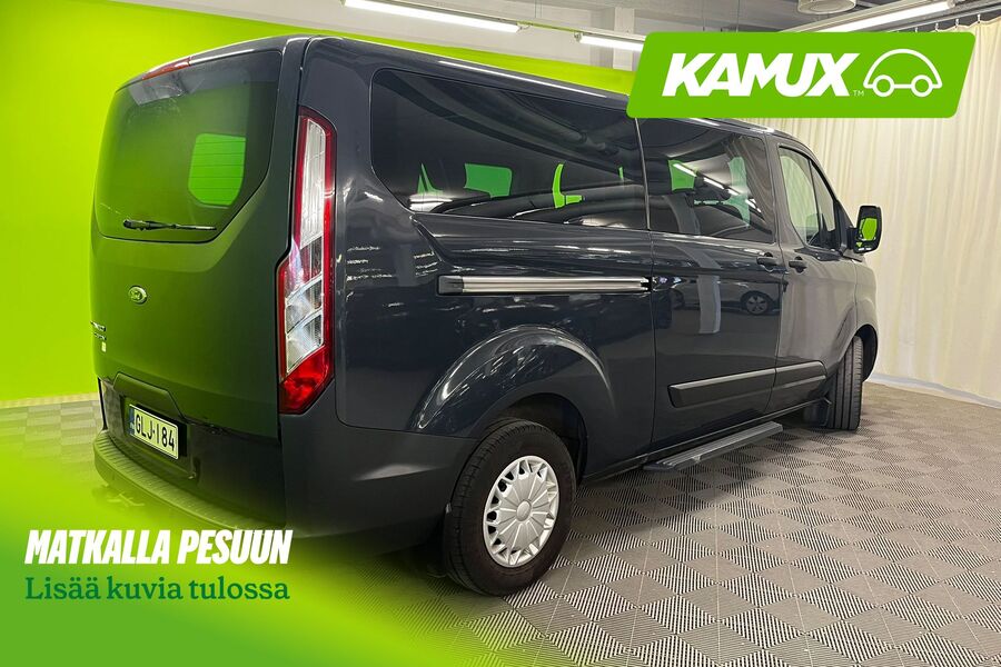 Ford Tourneo Custom vaihtoauto