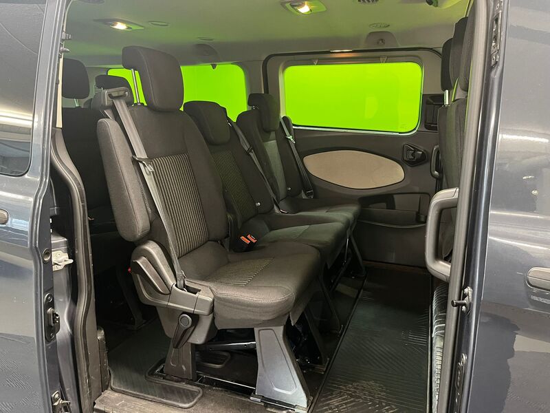 Ford Tourneo Custom vaihtoauto