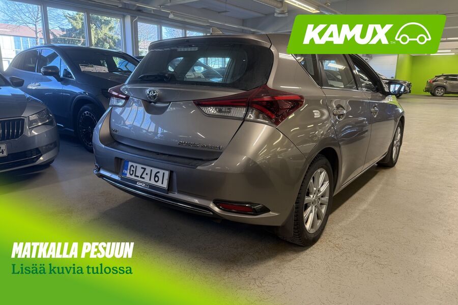 Toyota Auris vaihtoauto