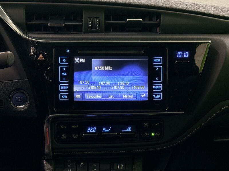Toyota Auris vaihtoauto