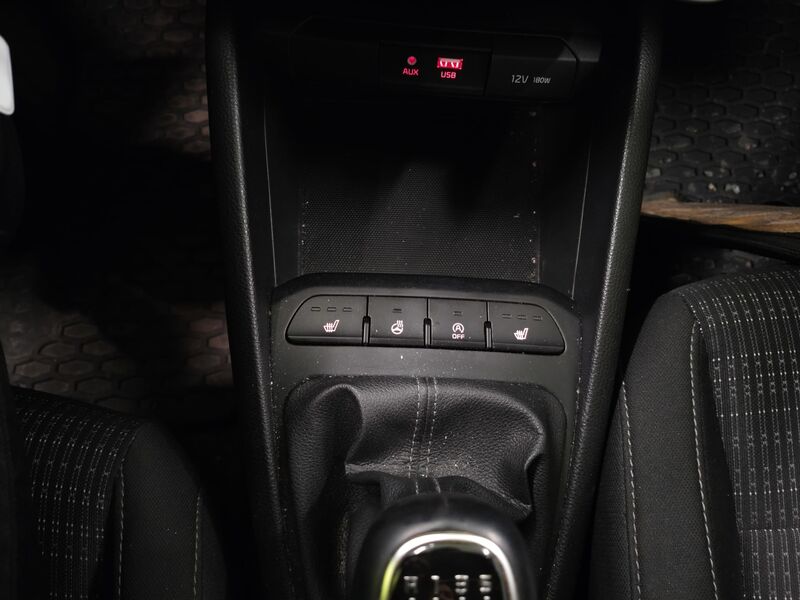 Kia Stonic vaihtoauto