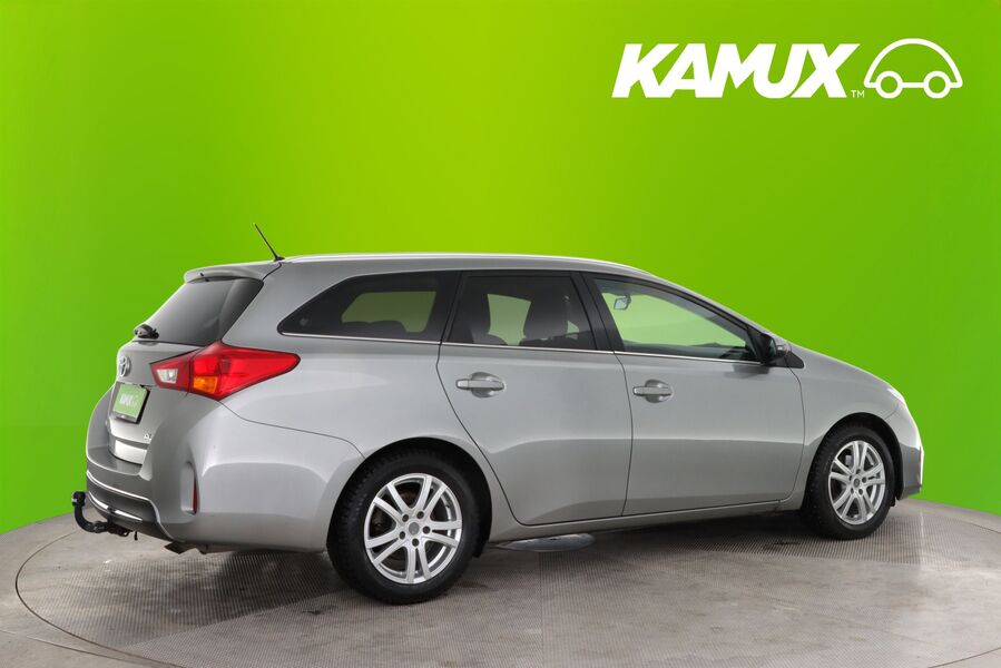 Toyota Auris vaihtoauto