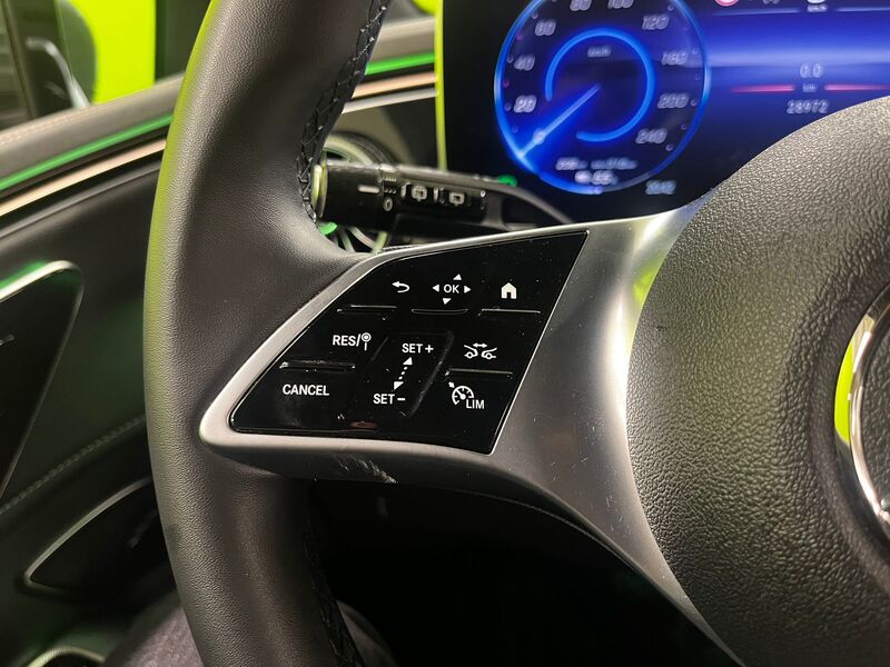 Mercedes-Benz EQE vaihtoauto