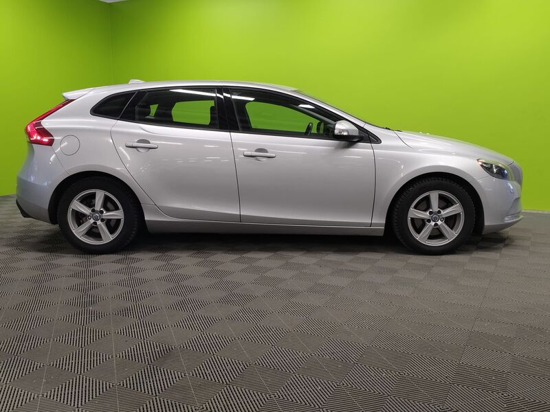 Volvo V40 vaihtoauto