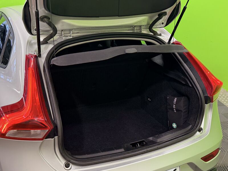 Volvo V40 vaihtoauto