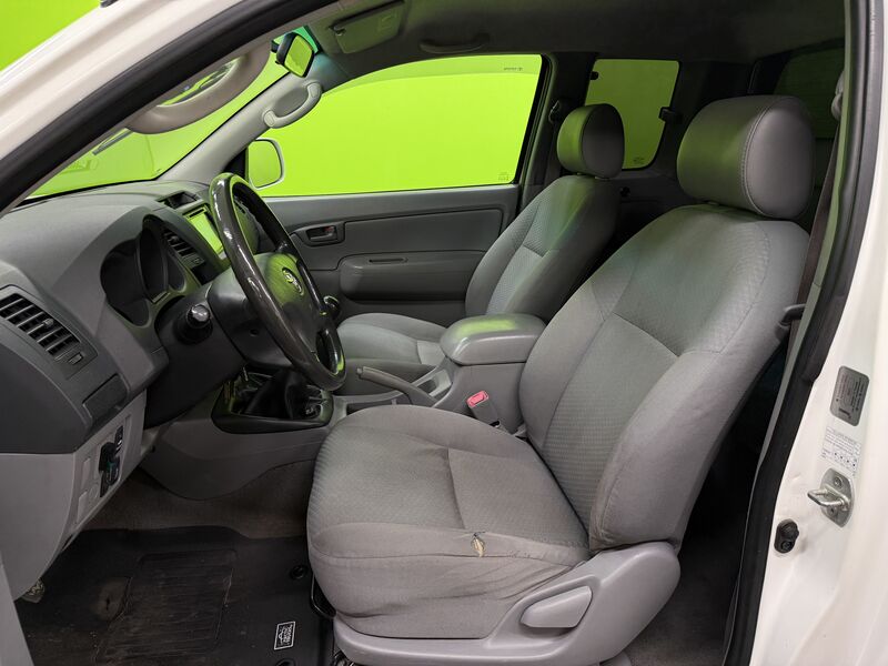 Toyota Hilux vaihtoauto