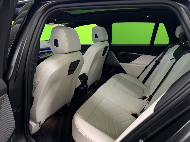 BMW i5 M60 vaihtoauto