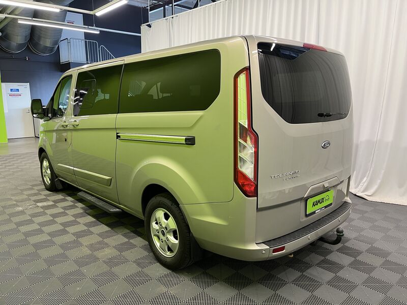 Ford Tourneo Custom vaihtoauto