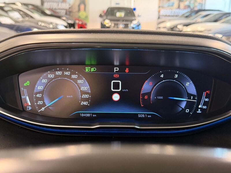 Peugeot 5008 vaihtoauto