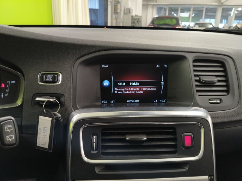 Volvo V60 vaihtoauto