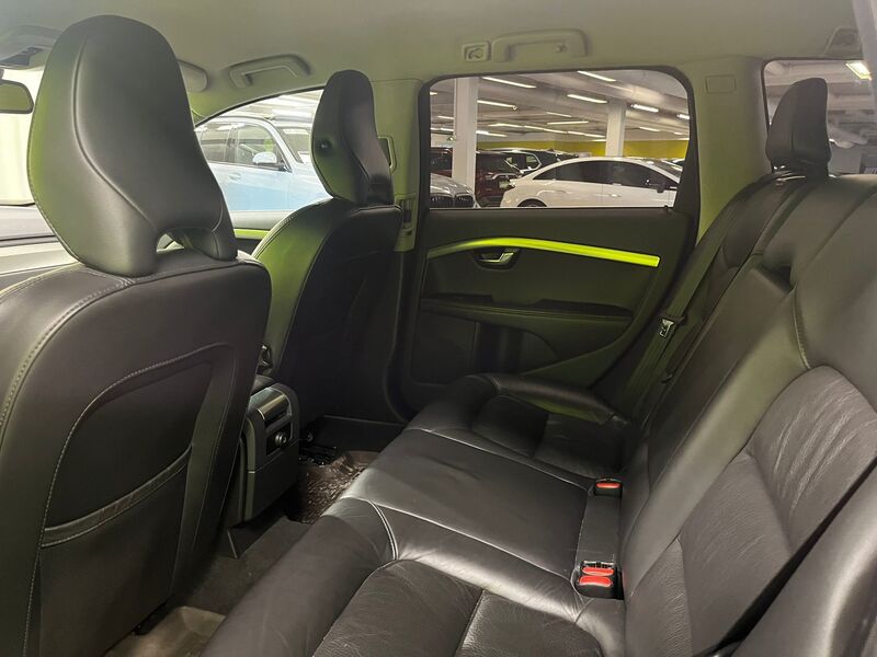 Volvo V70 vaihtoauto