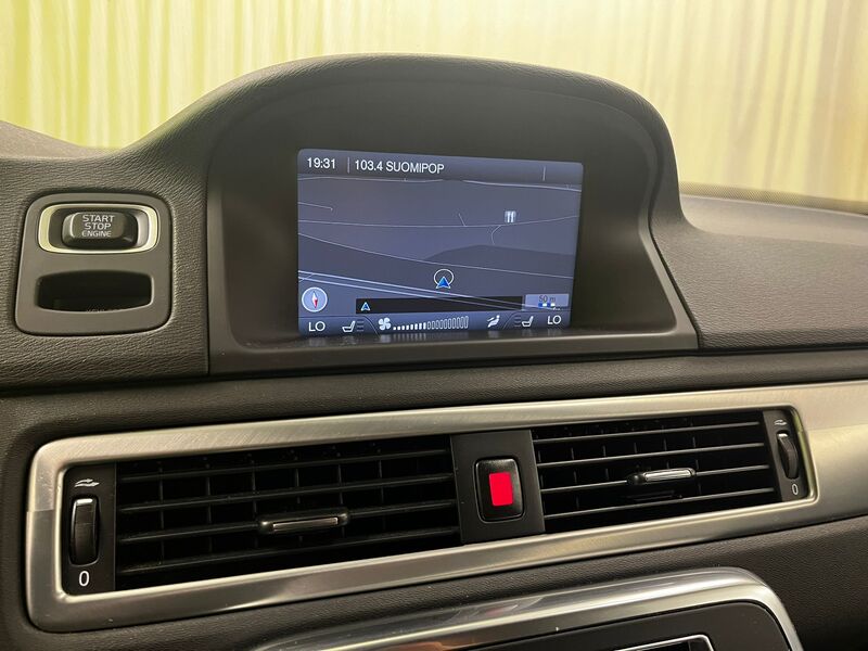 Volvo V70 vaihtoauto