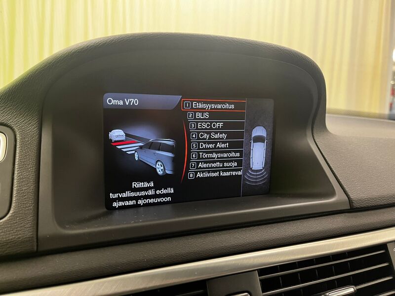 Volvo V70 vaihtoauto