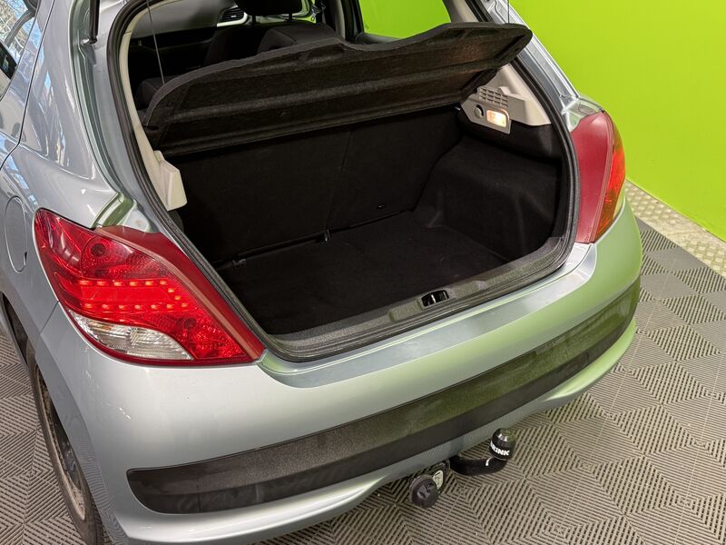 Peugeot 207 vaihtoauto