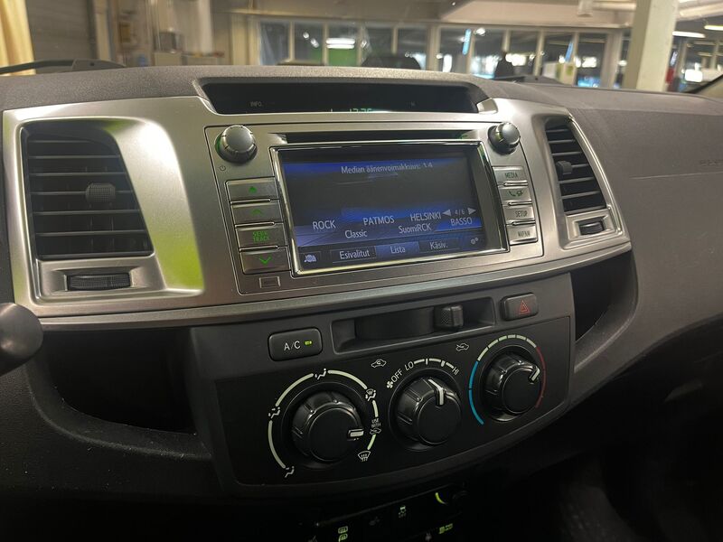 Toyota Hilux vaihtoauto