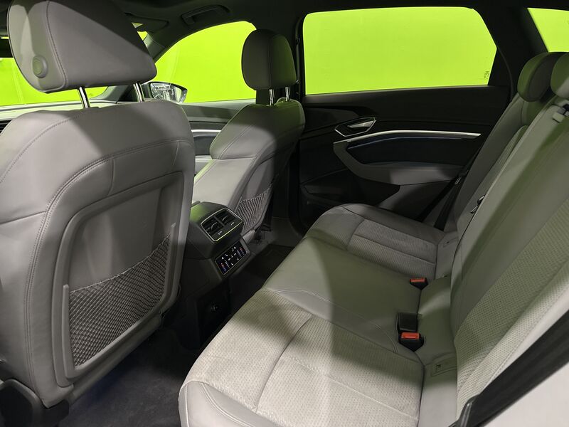 Audi e-tron vaihtoauto