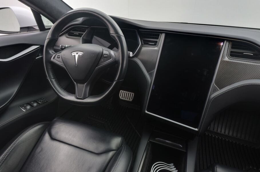 Tesla Model S vaihtoauto