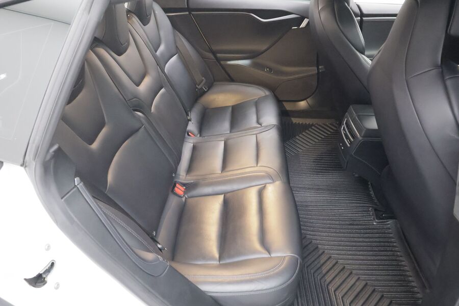 Tesla Model S vaihtoauto