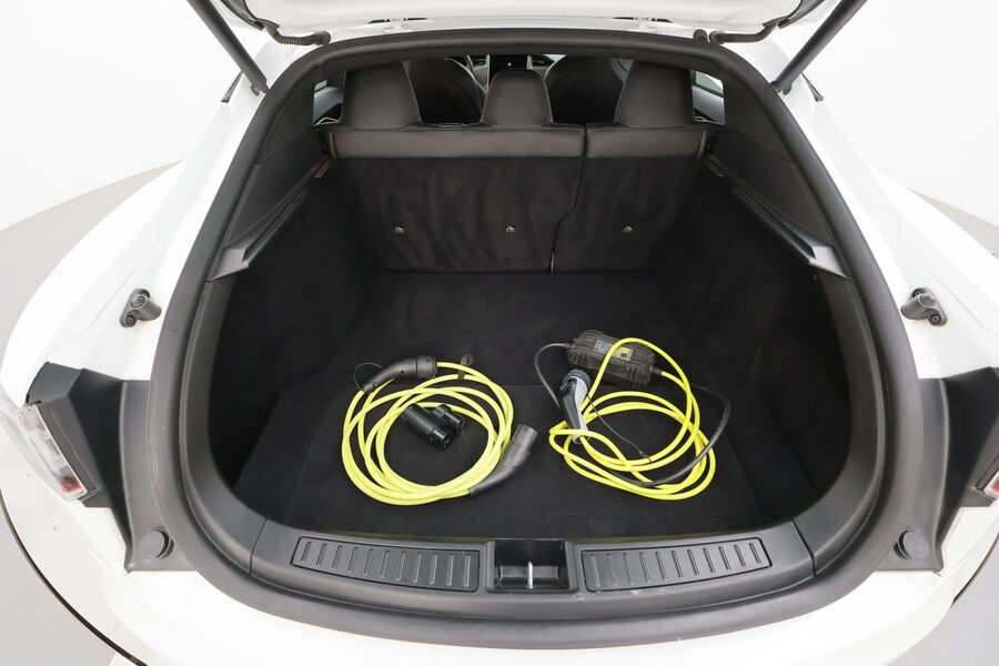 Tesla Model S vaihtoauto