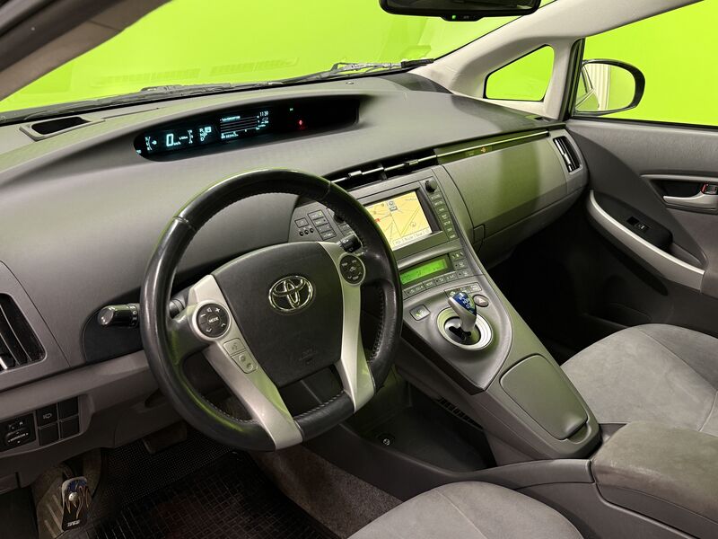 Toyota Prius vaihtoauto