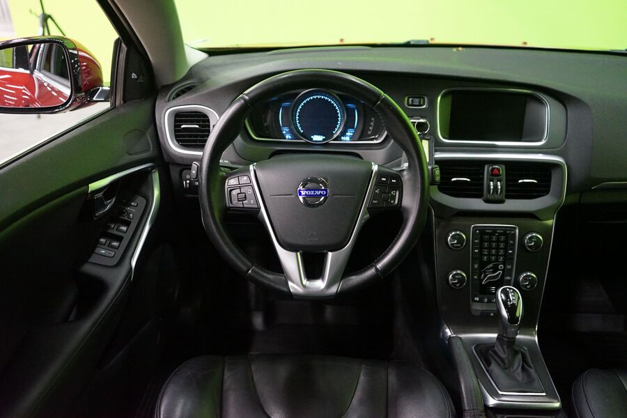 Volvo V40 vaihtoauto