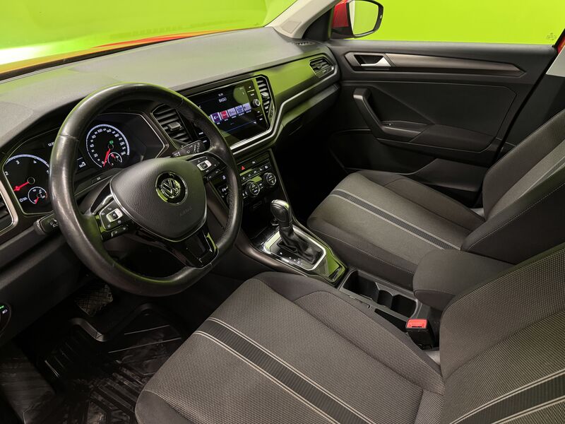 Volkswagen T-Roc vaihtoauto
