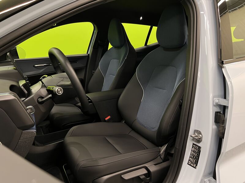 Volvo EX30 vaihtoauto